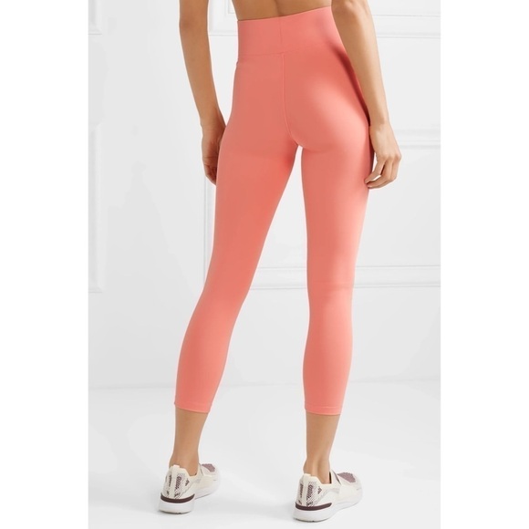 All Access Center Stage Cropped Stretch Leggings in Peach Small - Picture 3 of 9